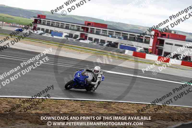 cadwell no limits trackday;cadwell park;cadwell park photographs;cadwell trackday photographs;enduro digital images;event digital images;eventdigitalimages;navarra;no limits trackdays;peter wileman photography;racing digital images;trackday digital images;trackday photos